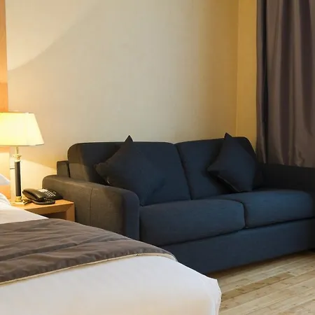 Riviera Hotel 4*