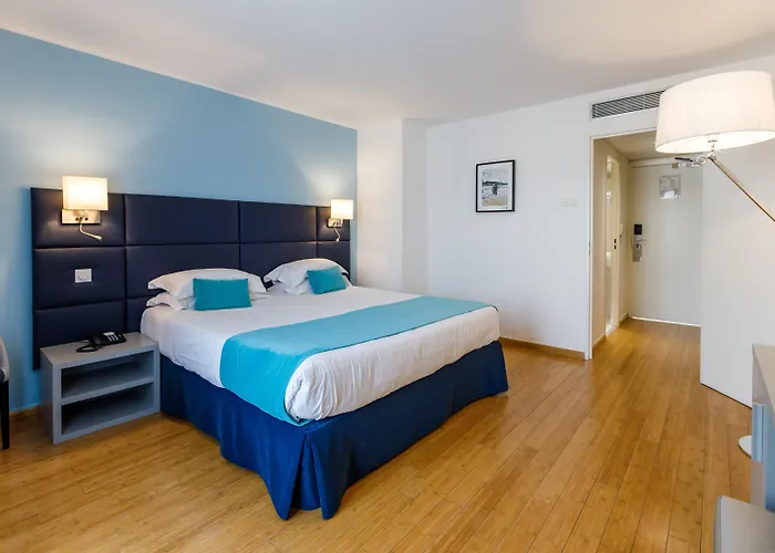 Riviera 4* ניס