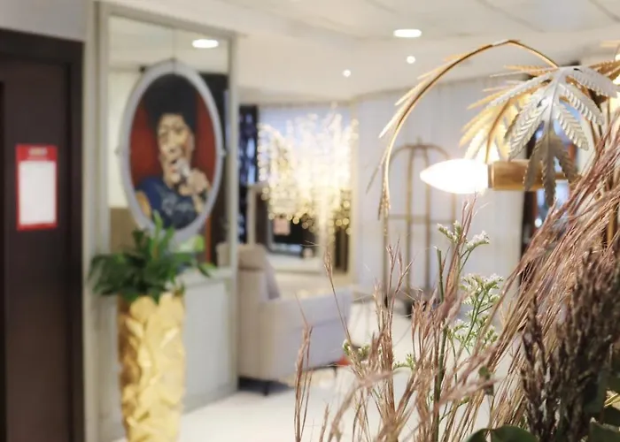 尼斯海滨酒店 酒店 4*
